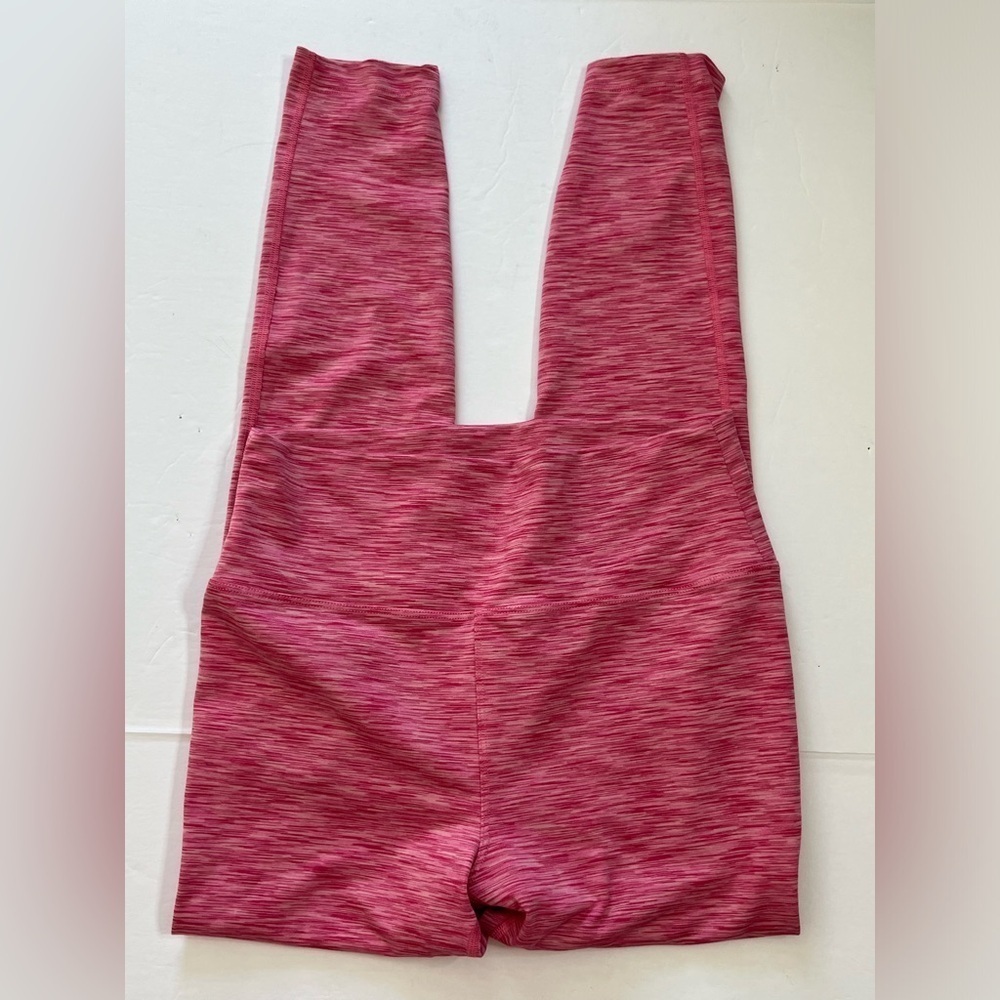 Outdoor Voices Cropped Leggings Size Medium Pink